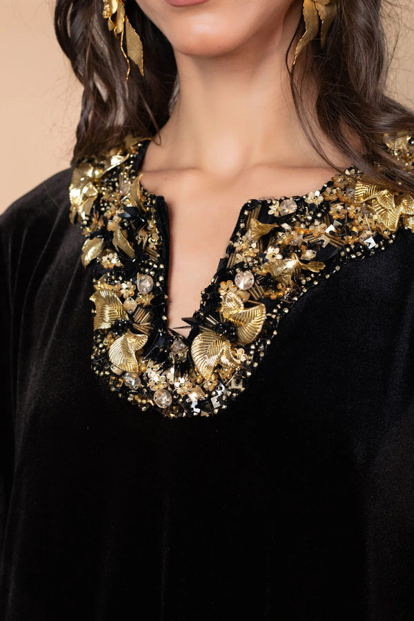 noir luxe abaya