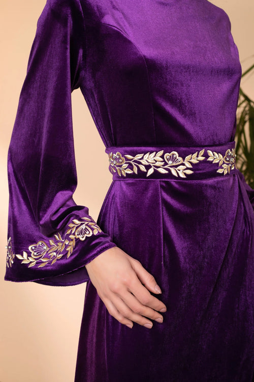 Zahra abaya