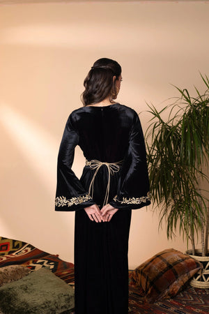 Zahra abaya